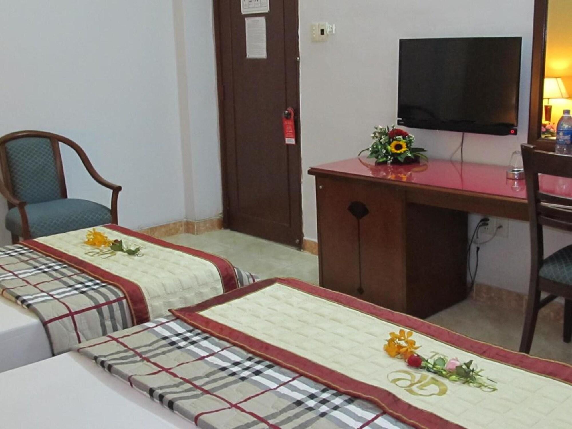 Hotel Khach San Trung Mai à Hô Chi Minh-Ville Extérieur photo