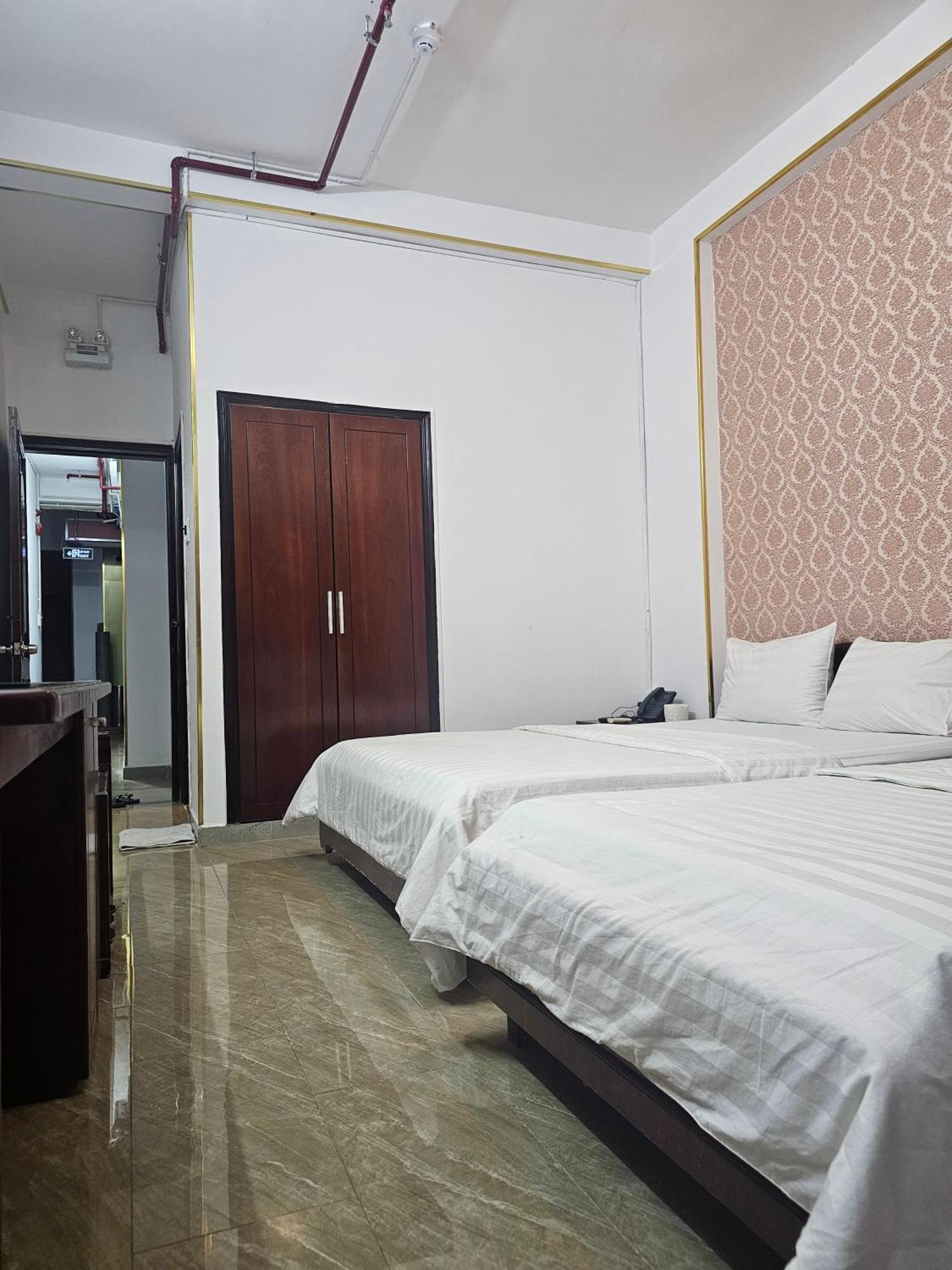 Hotel Khach San Trung Mai à Hô Chi Minh-Ville Extérieur photo