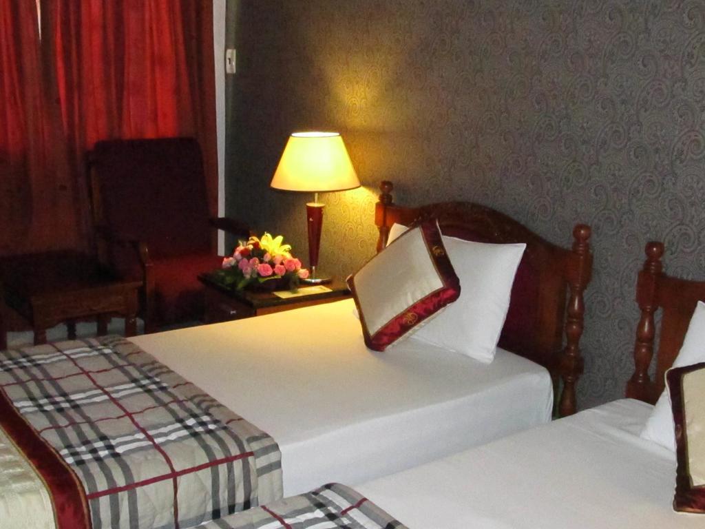 Hotel Khach San Trung Mai à Hô Chi Minh-Ville Extérieur photo