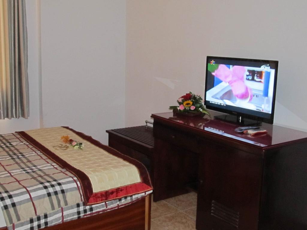 Hotel Khach San Trung Mai à Hô Chi Minh-Ville Chambre photo