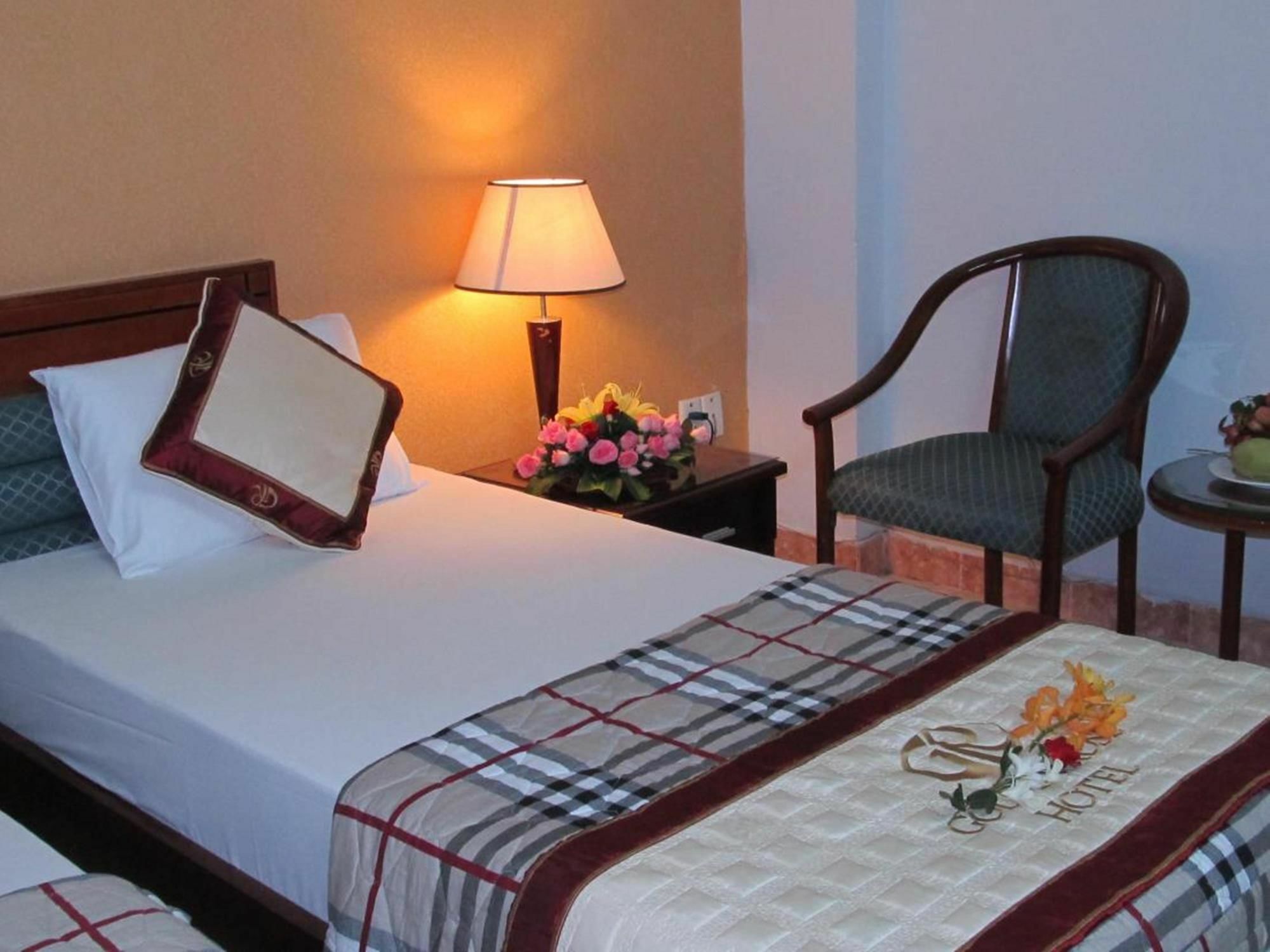 Hotel Khach San Trung Mai à Hô Chi Minh-Ville Extérieur photo